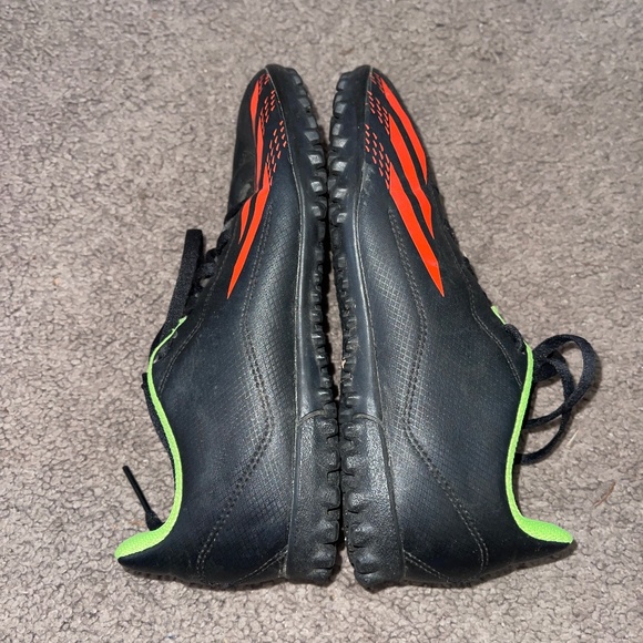 Adidas speedportal turf soccer shoes - Picture 6 of 7